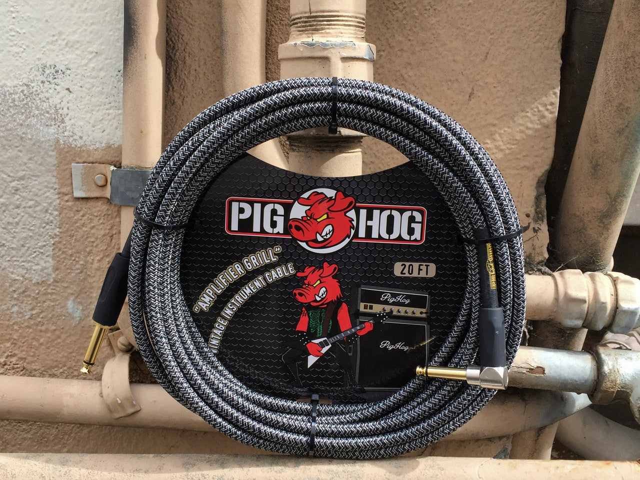 Pig Hog "Amplifier Grill" Instrument Cable, 10ft Right Angle